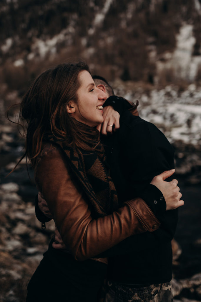 seance photo engagement mercantour - photographe couple nice - photographe couple moody nice - lucie allard photographe